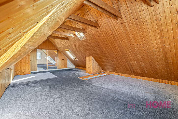 Prodej rodinný dům 5+1/2x balkón + garáž, 188 m2 m2, ul. K Šedivce, Praha 6 - Nebušice