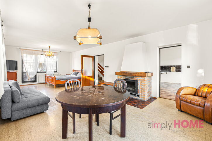 Prodej rodinný dům 5+1/2x balkón + garáž, 188 m2 m2, ul. K Šedivce, Praha 6 - Nebušice