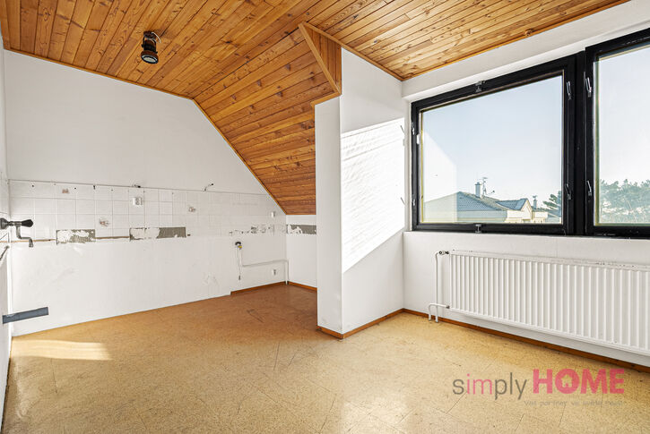 Prodej rodinný dům 5+1/2x balkón + garáž, 188 m2 m2, ul. K Šedivce, Praha 6 - Nebušice