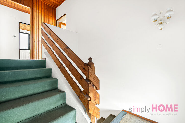 Prodej rodinný dům 5+1/2x balkón + garáž, 188 m2 m2, ul. K Šedivce, Praha 6 - Nebušice