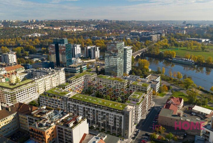 Pronájem loftového bytu 1+kk/balkón + sklep, 37/4/4 m2, ulice V Háji, Praha 7 - Holešovice