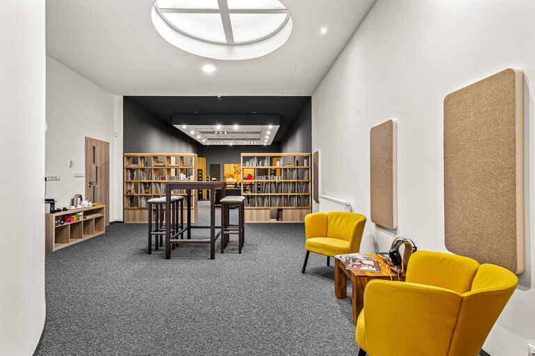 Fotografie nemovitosti - Prodej nebytového prostoru, 221 m2, ul. Biskupský dvůr, Praha 1 - Nové Město