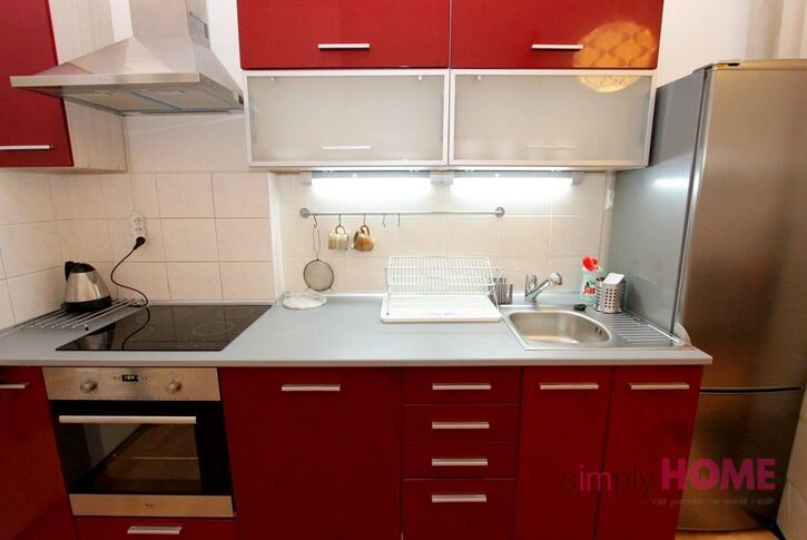 Pronájem byt 2+kk, 40m2, ul. Sokolovská, Praha 8 - Karlín