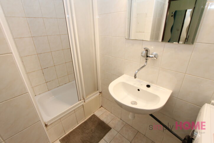 Pronájem byt 2+kk, 40m2, ul. Sokolovská, Praha 8 - Karlín