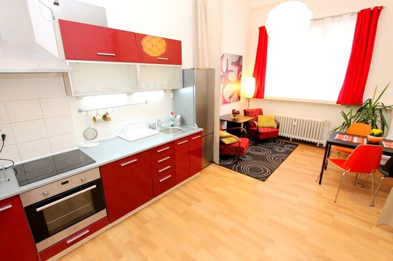 Fotografie nemovitosti - Pronájem byt 2+kk, 40m2, ul. Sokolovská, Praha 8 - Karlín